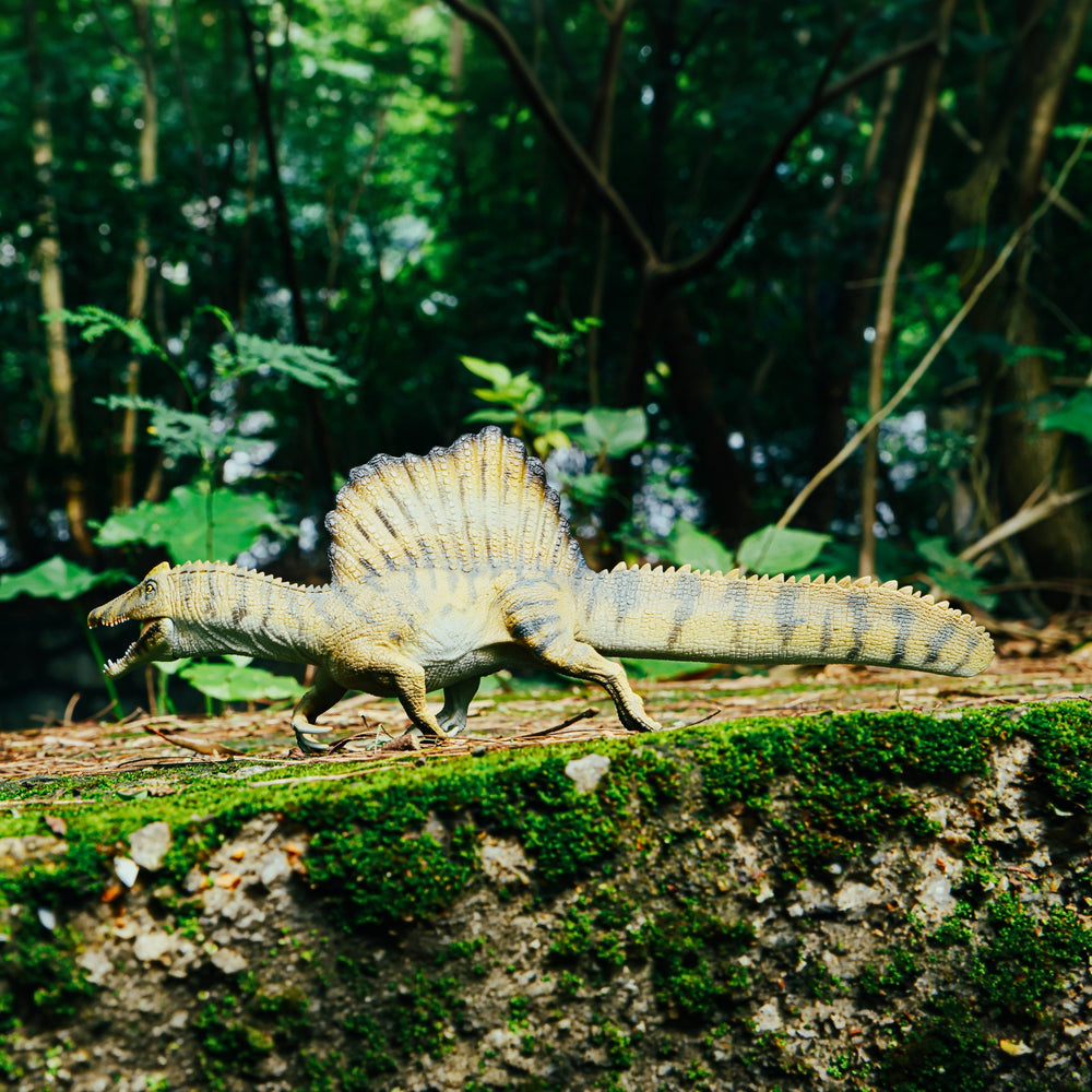 Spinosaurus Figure
